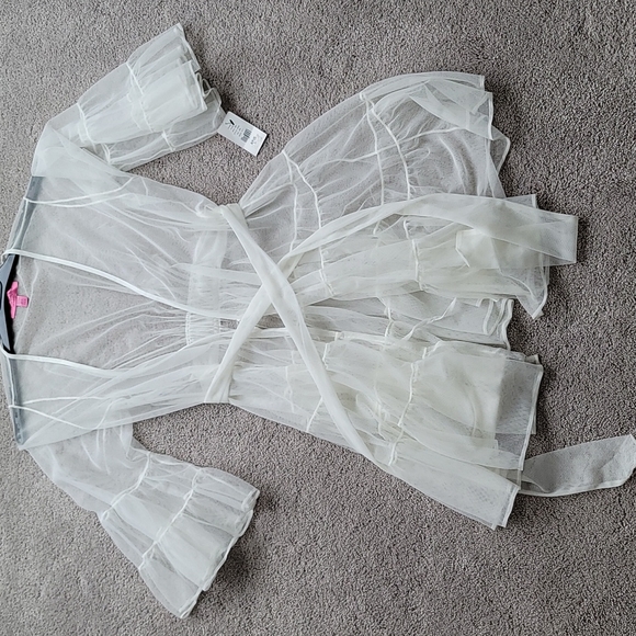 Bestey Johnson 3 piece lingerie set - Picture 8 of 10